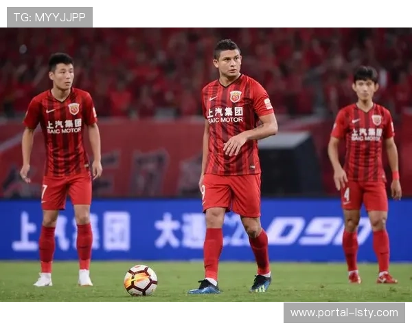 佩雷拉幽默回应对手赛前嘲讽 重返轮胎店巧妙反击