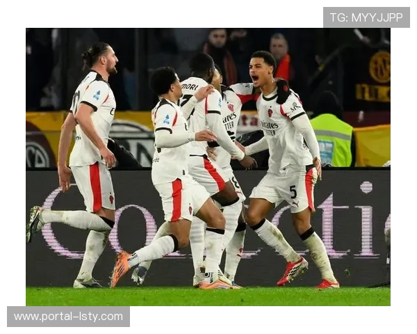 罗马1-1战平AC米兰，德温特头球破门佩莱格里尼点射